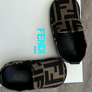 100% authentic fendi slip on sneakers